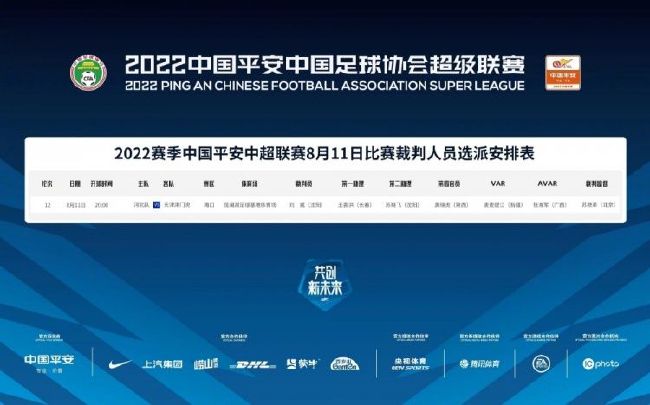 美剧《破产姐妹》中姐妹花好友扮演者贝丝·比厄（Beth Behrs）与凯特·戴琳斯 (Kat Dennings) 亮相造势。