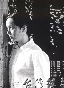 02电影《我，许可》确实让不少年轻观众进场，那么放眼未来的创作，到底什么样的作品能让更多的年轻观众走进电影院呢？